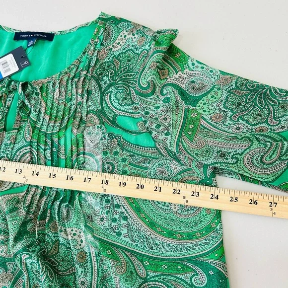 NWT Tommy Hilfiger Women’s Pintuck‎ Pleat Paisley Blouse Size XL - Picture 8 of 10